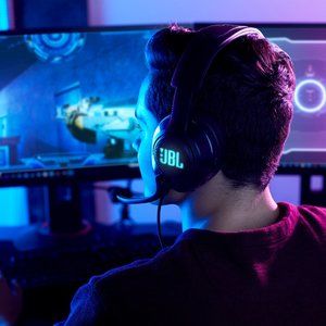 USB WIRED OVER-EAR GAMING HEADSET WITH QUANTUMSURROUND AND RGB LIGHTING Black